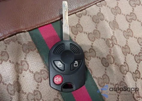 2016 Ford Escape Se z USA, uszkodzony, nr VIN 1FMCU9GX8GUC82847